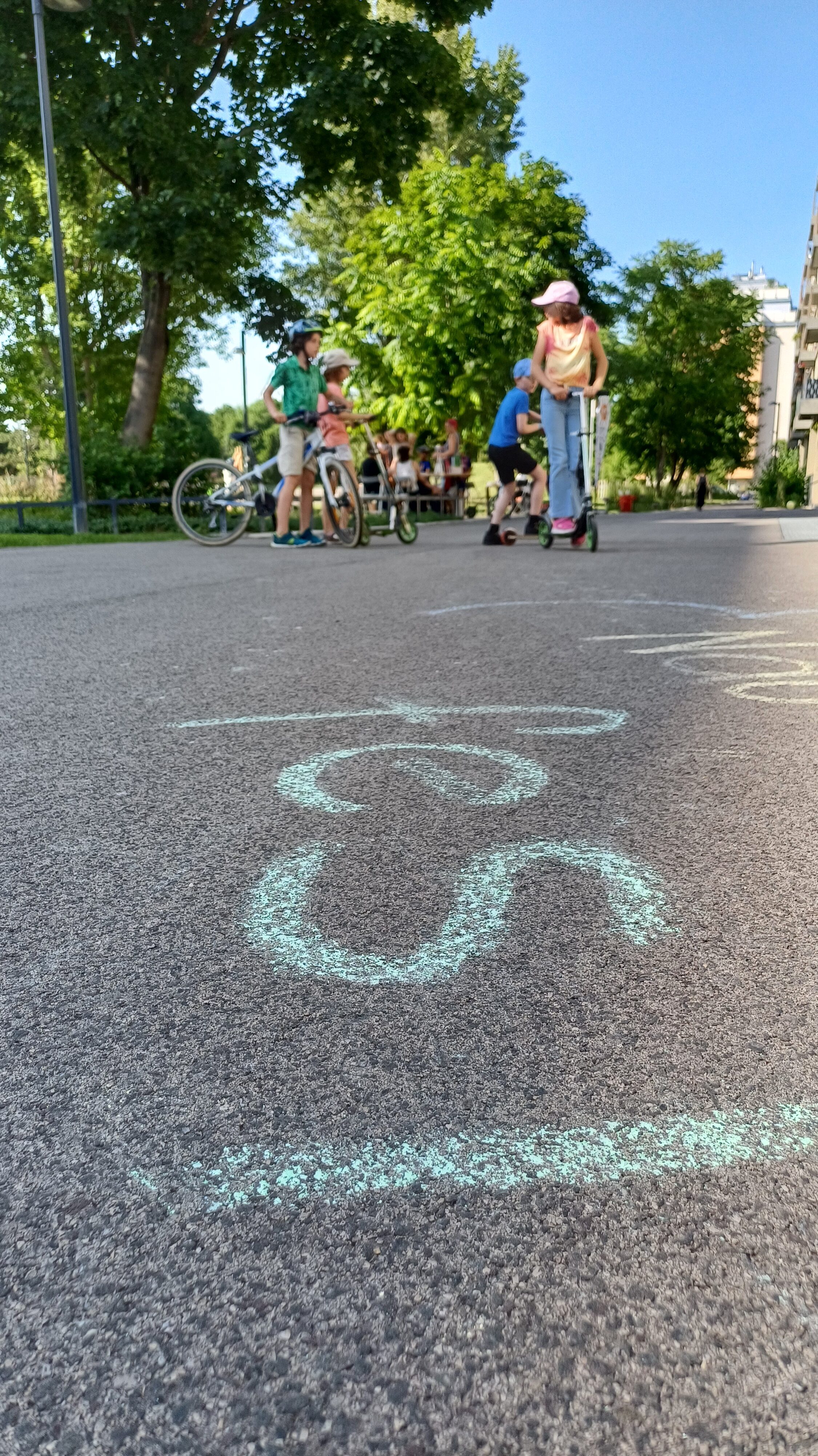 Freiraum_nutzen_Stadtteilarbeit_(C)_Leonhard_Schilling_Caritas_Stadtteilarbeit Freiraum nutzen | Caritas Stadtteilarbeit | © Leonhard Schilling, Caritas Stadtteilarbeit